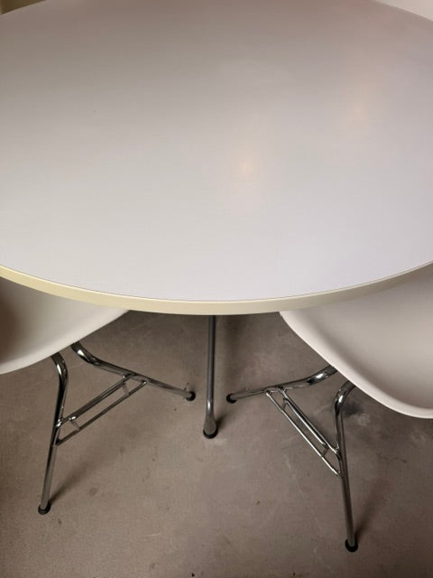 Vintage Herman Miller Pedestal Table – 1200mm