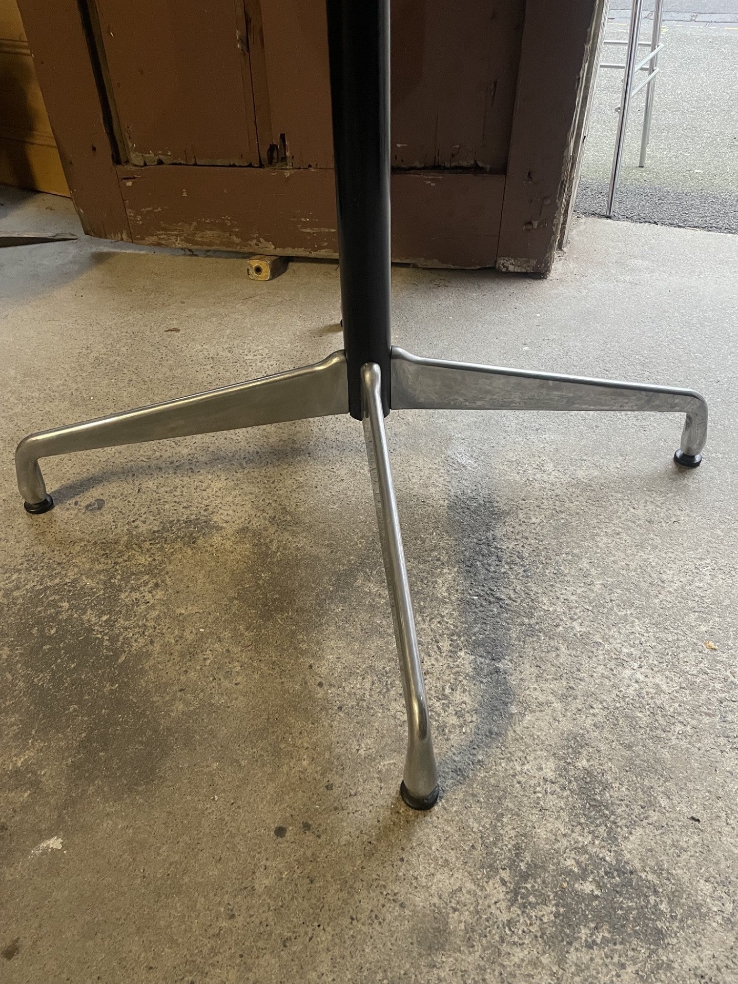 Original Herman Miller Eames Aluminum Group Pedestal Table