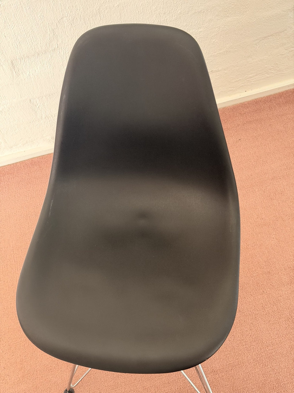 Herman Miller Eames DSR Dining Chairs