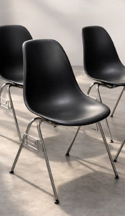 Original DDS Charles & Ray Eames Moulded Shell Chair