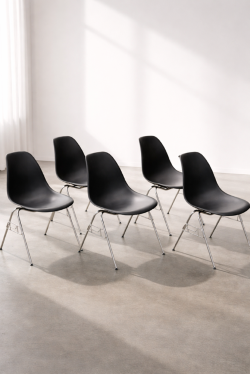Original DDS Charles & Ray Eames Moulded Shell Chair