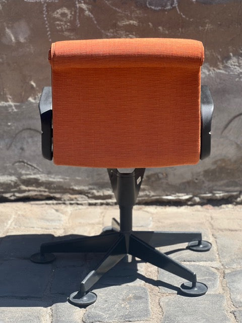 Sapper™ Management Chair by Richard Sapper (1932–2015) for Knoll — Original Vintage