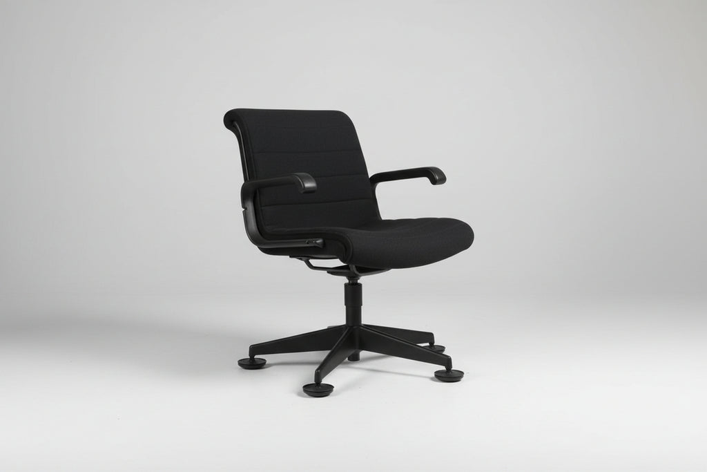 The iconic Sapper Management Chair by Richard Sapper for Knoll (1979)