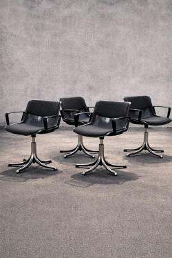 Tecno Modus Swivel Armchairs