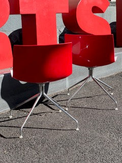 The Contrast Arper Stylecraft Swivel Chair