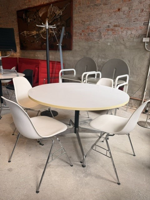 Vintage Herman Miller Pedestal Table – 1200mm