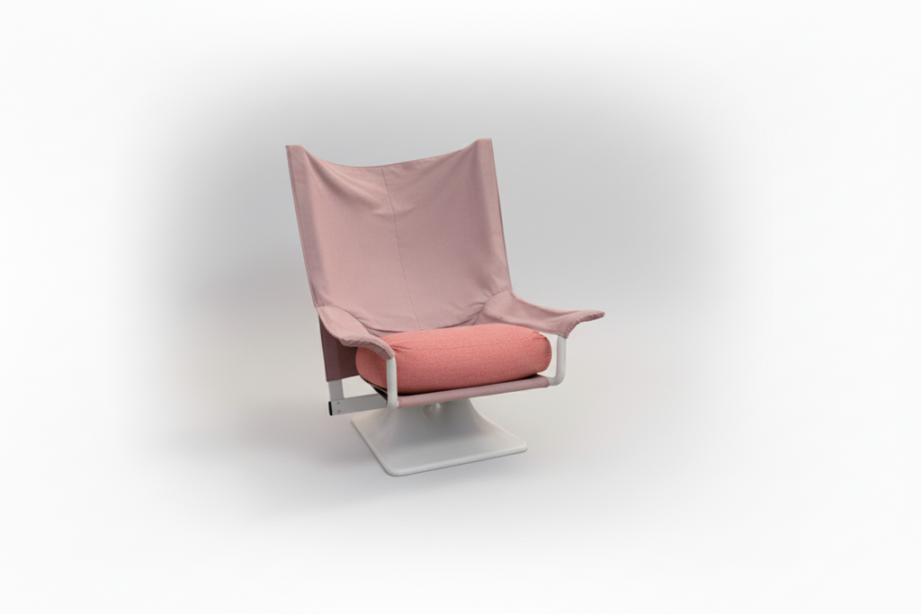 The AEO Chair was designed in 1971 by Paolo Deganello for Archizoom Associati and produced by Cassina