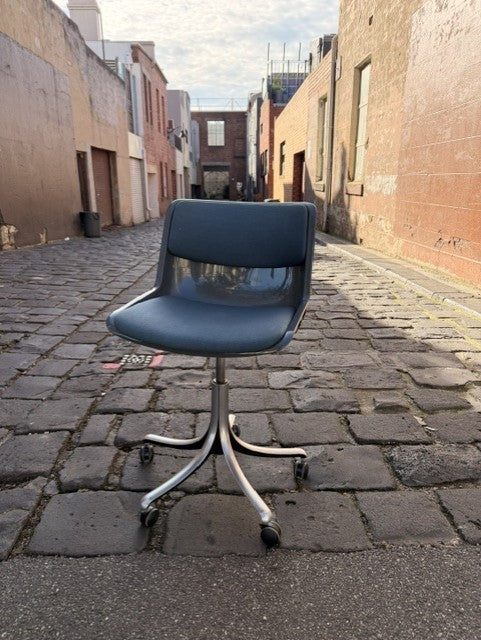 Osvaldo Borani for Tecno Modus Chair in Mid Blue