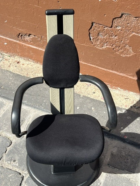 Highly Collectable Ergoform Workseat by Marek Kmicikiewicz