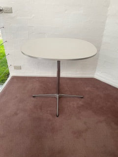 Fritz Hansen Circular A623 Dining Table