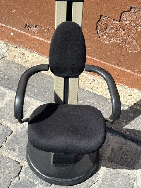 Highly Collectable Ergoform Workseat by Marek Kmicikiewicz