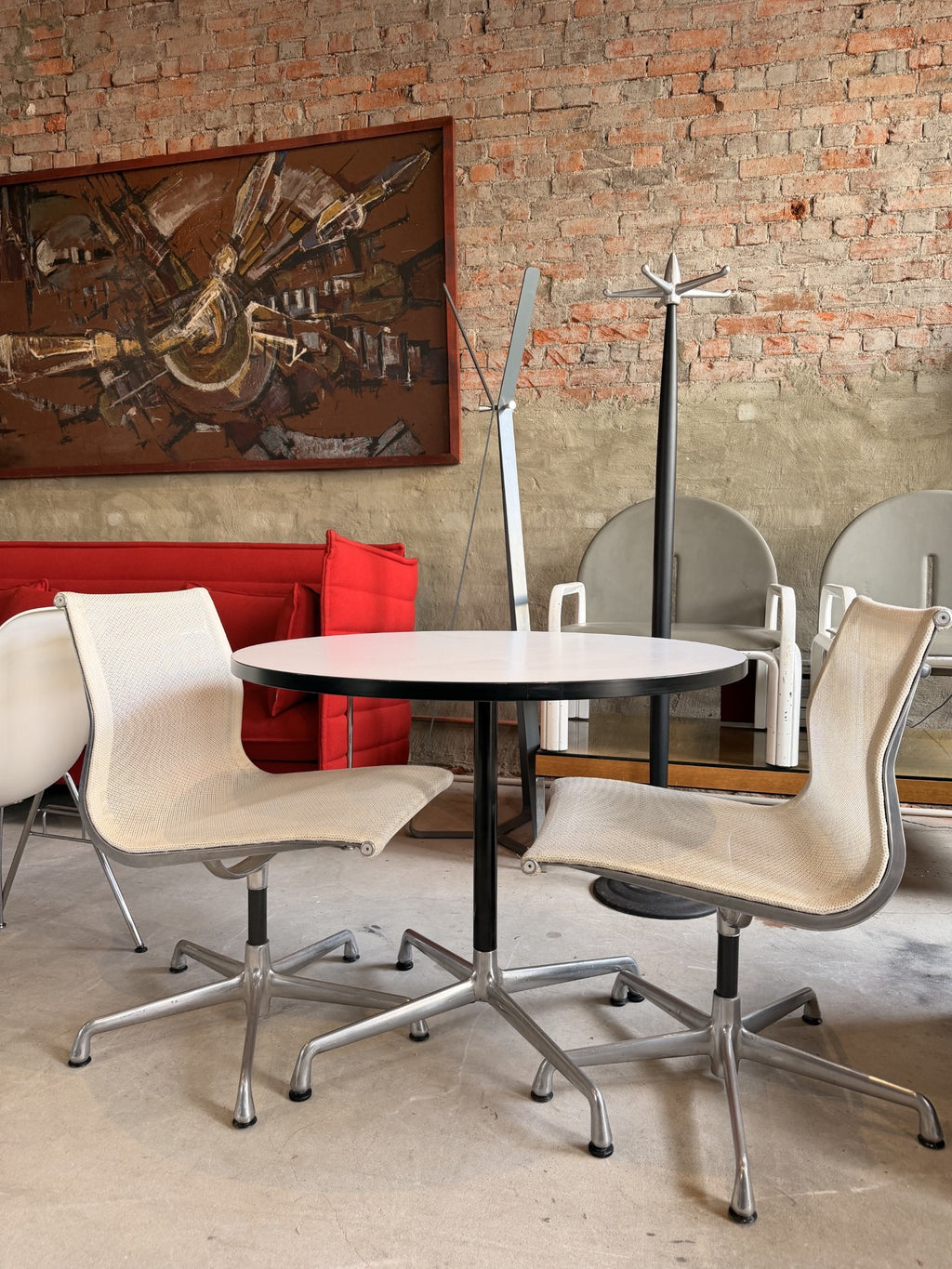 Original Herman Miller Pedestal Table