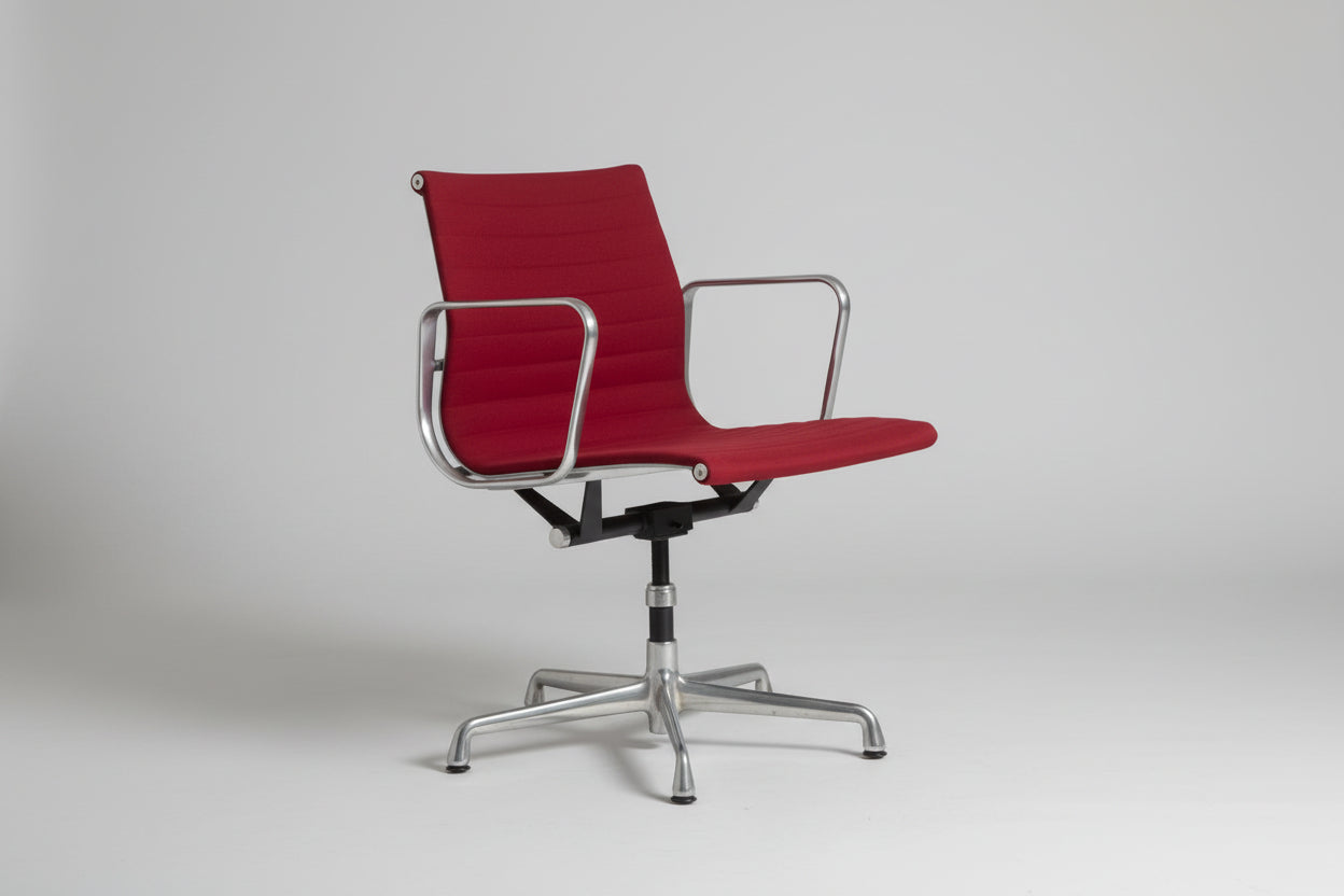 Herman Miller Eames Aluminum Group Management Chair Special 50 Years Edition