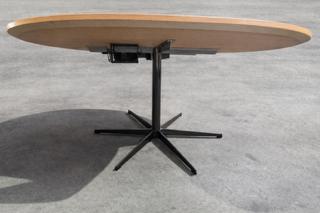 Piet Hein & Arne Jacobsen Fritz Hansen Round Table