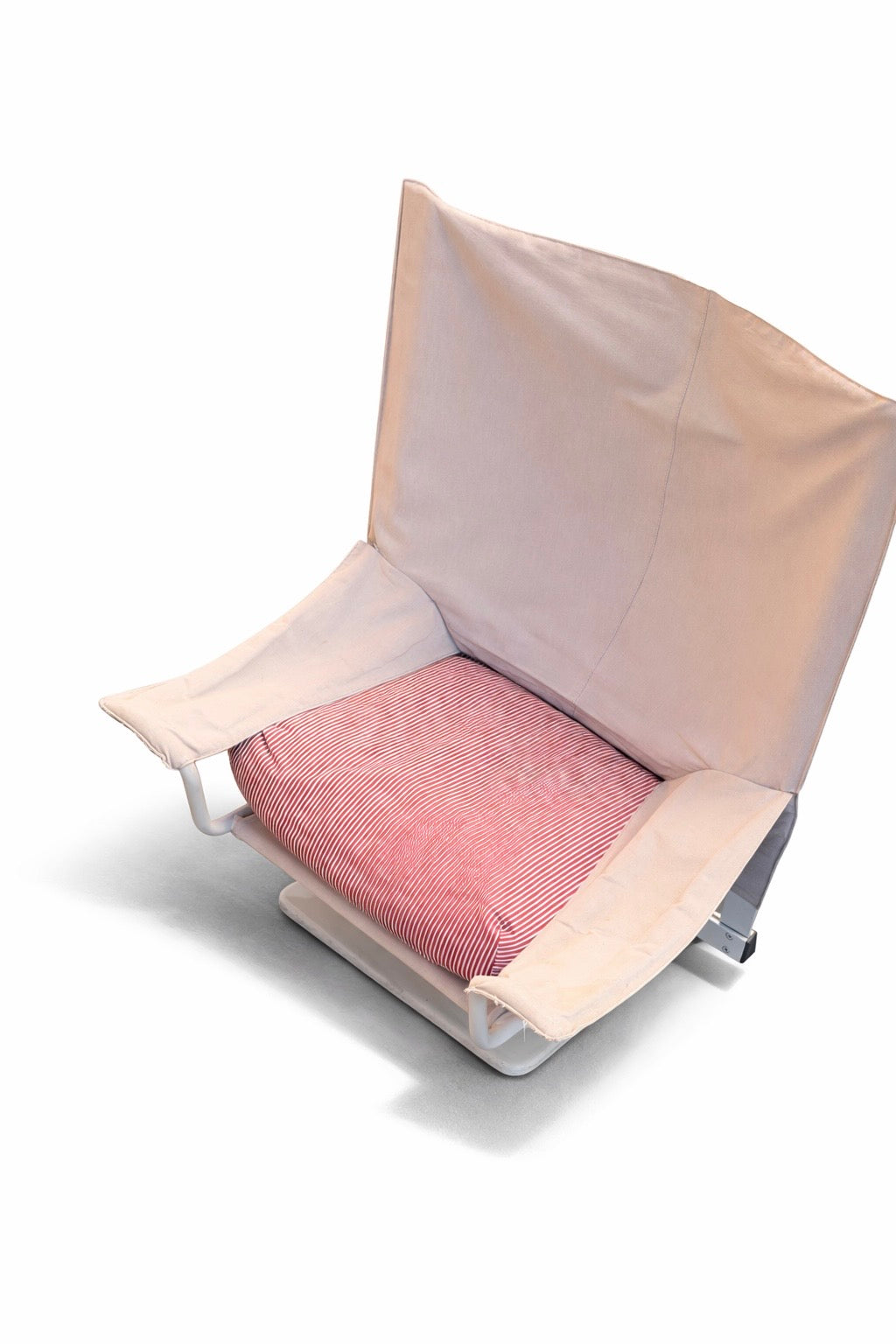 The AEO Chair was designed in 1971 by Paolo Deganello for Archizoom Associati and produced by Cassina