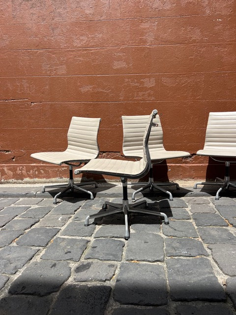 The Eames Aluminium Group Side Chair