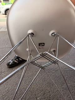 Eames Eiffel Chair in White