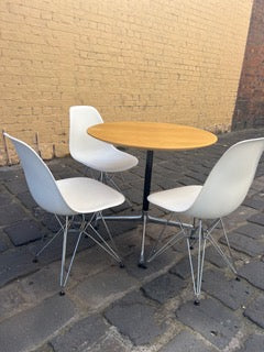 Eames Eiffel Chair in White
