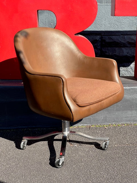 Nicos Zographos “Alpha” Bucket Chair