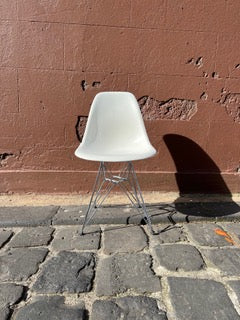 Eames Eiffel Chair in White
