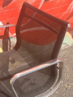 Original Eames EA335 by Charles and Ray Eames for Herman Miller