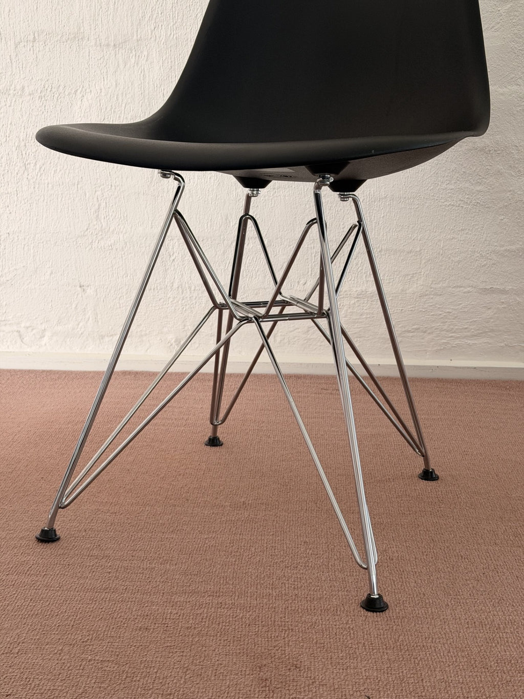 Herman Miller Eames DSR Dining Chairs