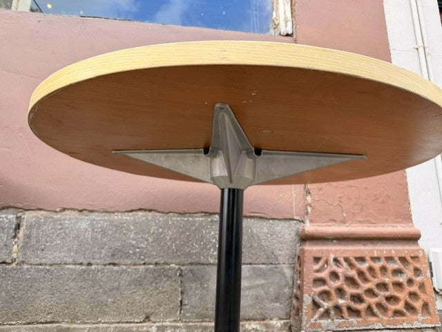 Herman Miller Eames Aluminum Group Table – 1000mm