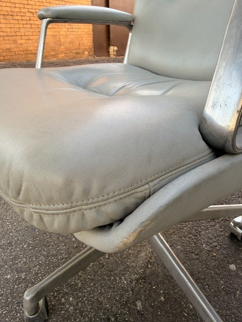 Genuine mid century “P128” Osvaldo Borsani for Tecno 1970