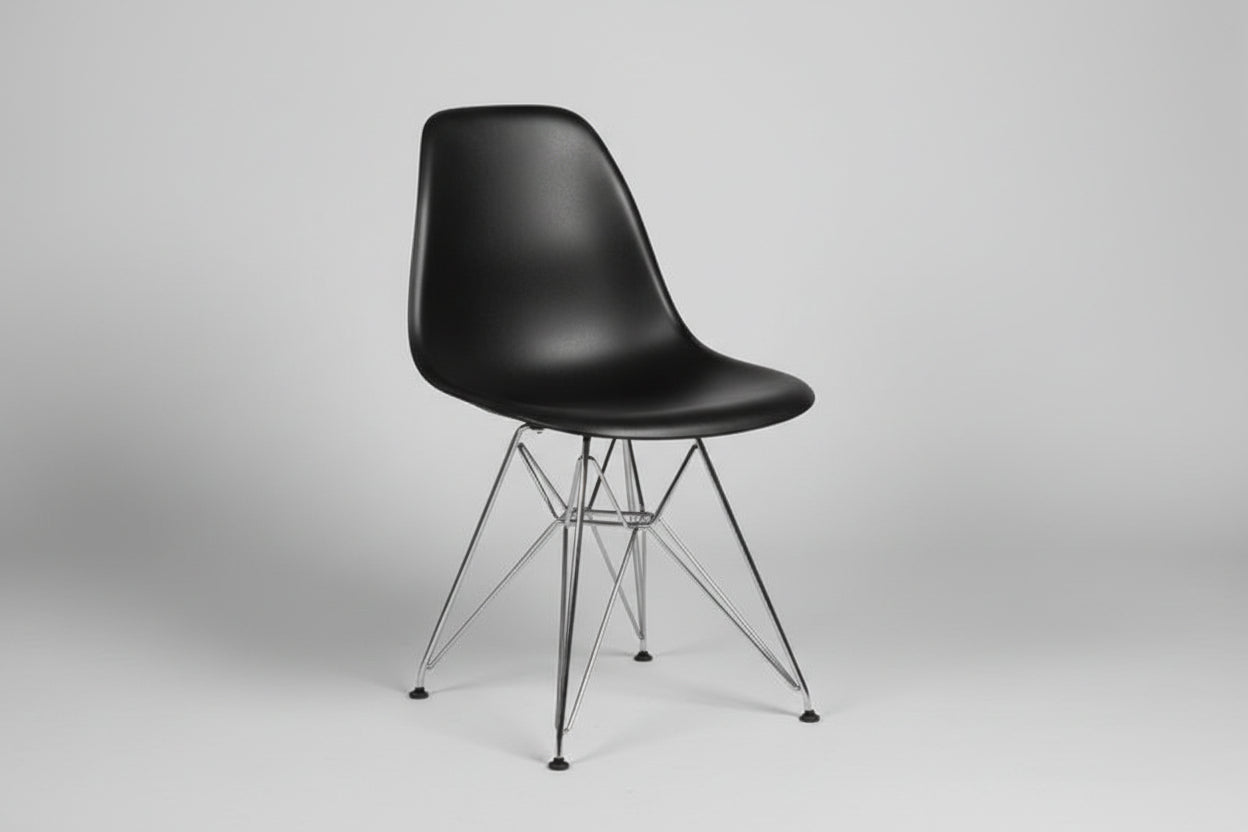 Eames Eiffel Chair in Black