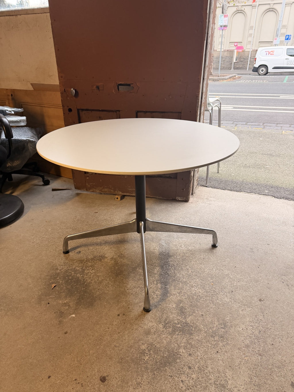 Original Herman Miller Eames Aluminum Group Pedestal Table