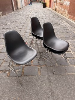 Original DDS Charles & Ray Eames Moulded Shell Chair