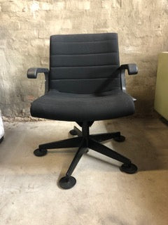 The iconic Sapper Management Chair by Richard Sapper for Knoll (1979)