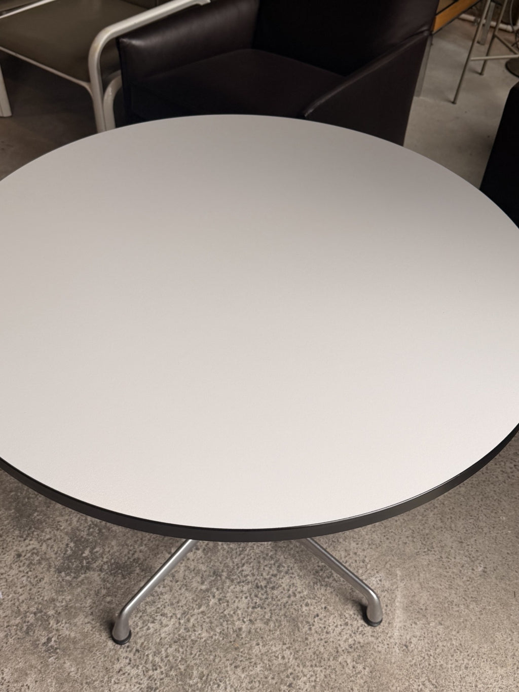 Original Herman Miller Pedestal Table