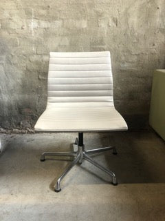 The Eames Aluminium Group Side Chair