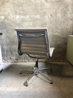 The Eames Aluminium Group Side Chair