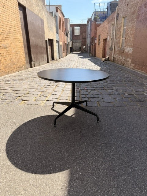 Segmented all black aluminium base table by Charles & Ray Eames for Herman Miller