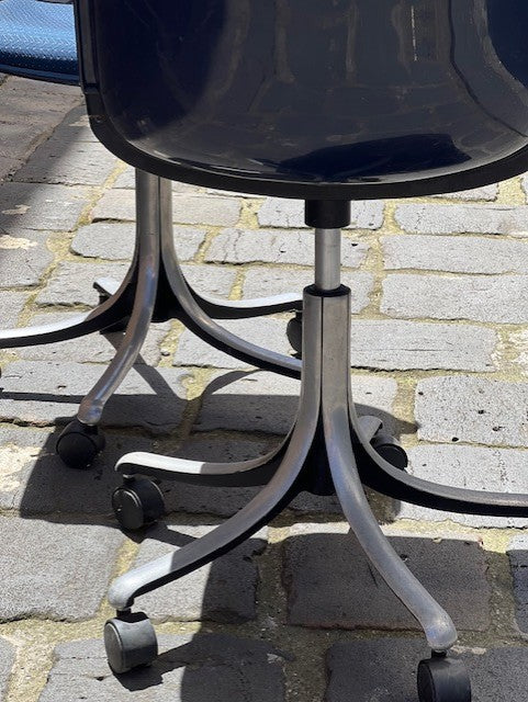 Mid Century Tecno Spa Modus Caster Chair in Navy by Osvaldo Borsani. 1960’
