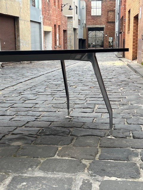 Schiavello Marina Table